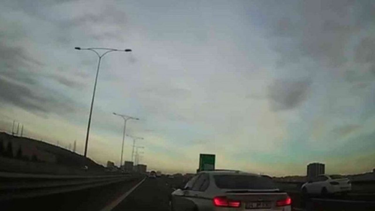 Ankara’da bir sürücü makas atarak trafiği tehlikeye soktu