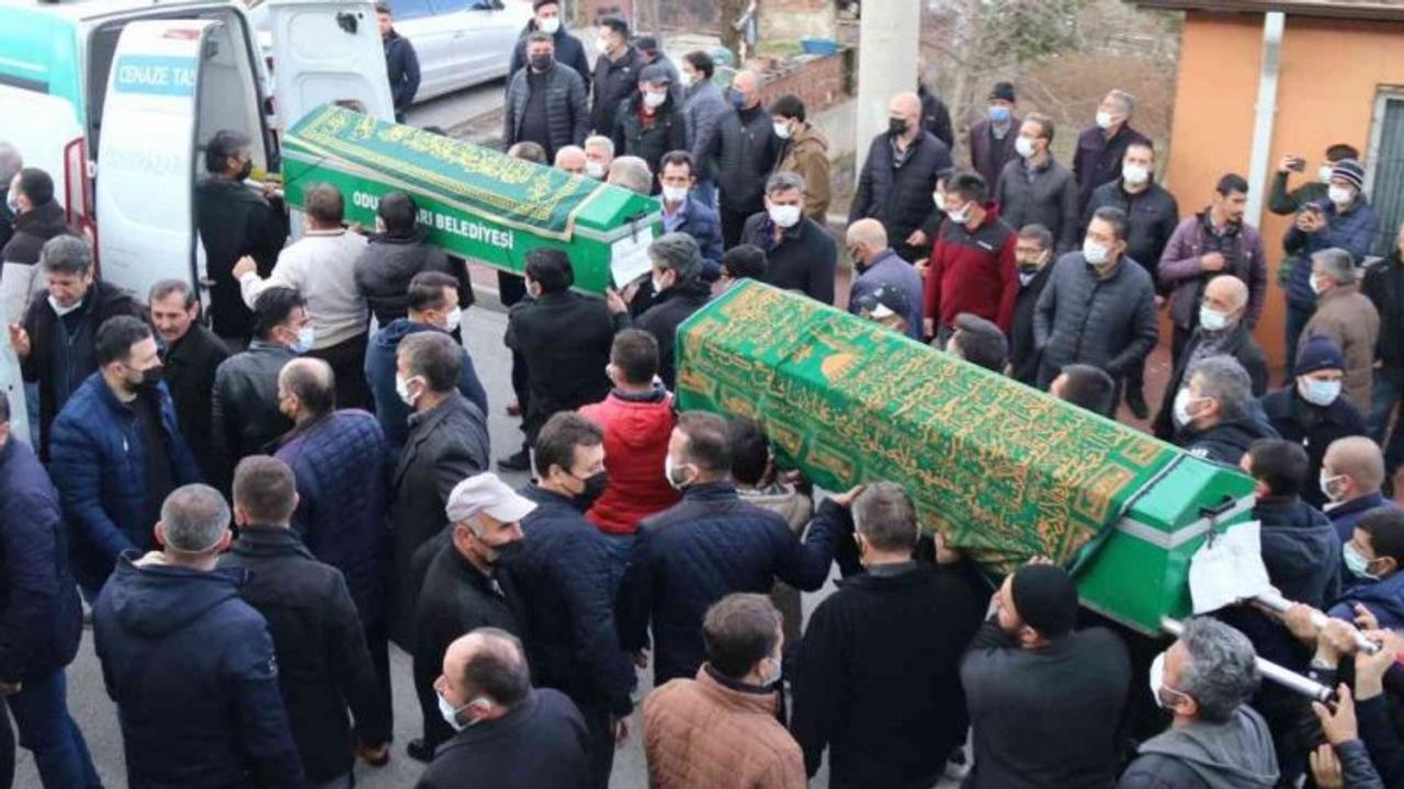 Kahramankazan’daki trafik kazasında ölen aileyi yüzlerce kişi uğurladı