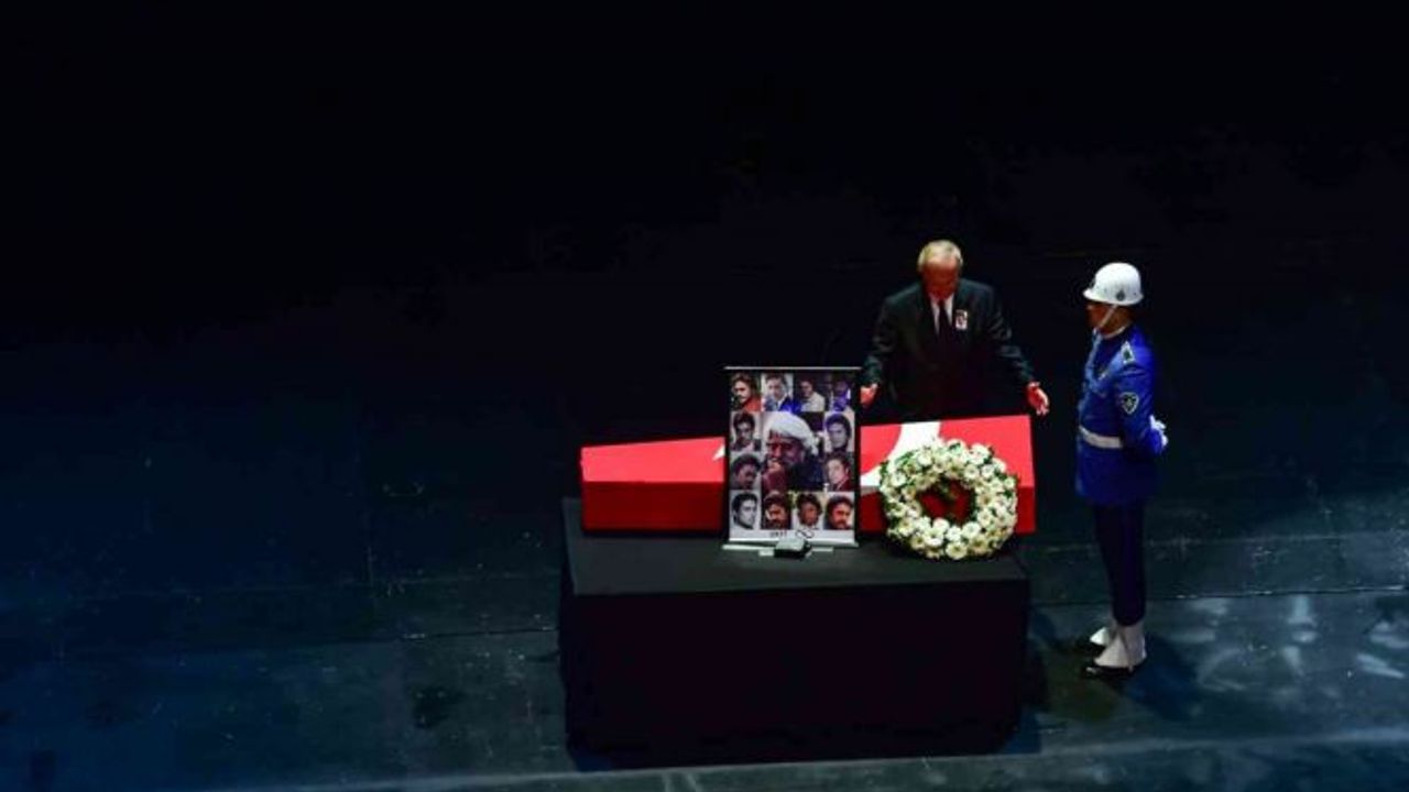 Usta sanatçı Cüneyt Arkın için Atatürk Kültür Merkezi’nde tören düzenleniyor