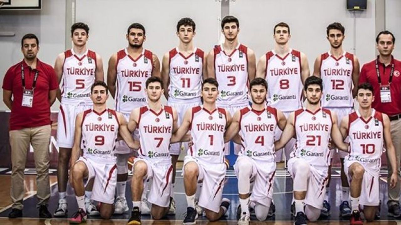 12 Gümüş Adam 