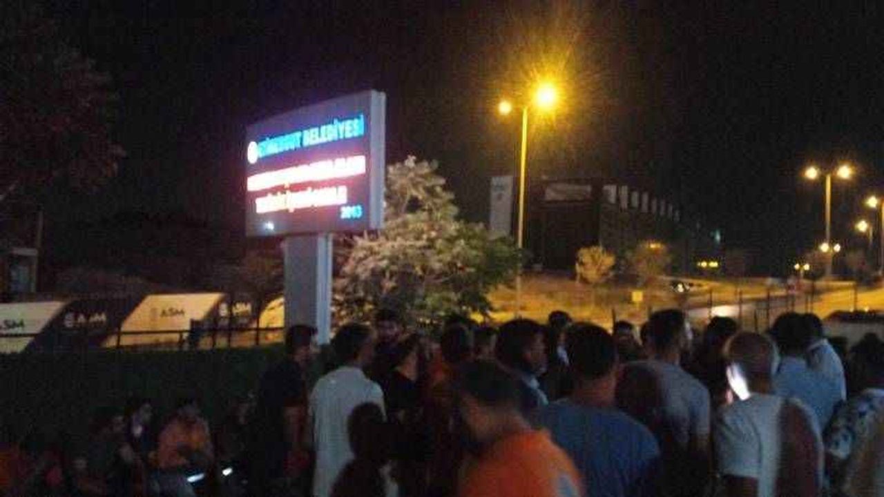Etimesgut Belediyesi Temizlik İşçileri, Hak Arayışı İçin Grevde!