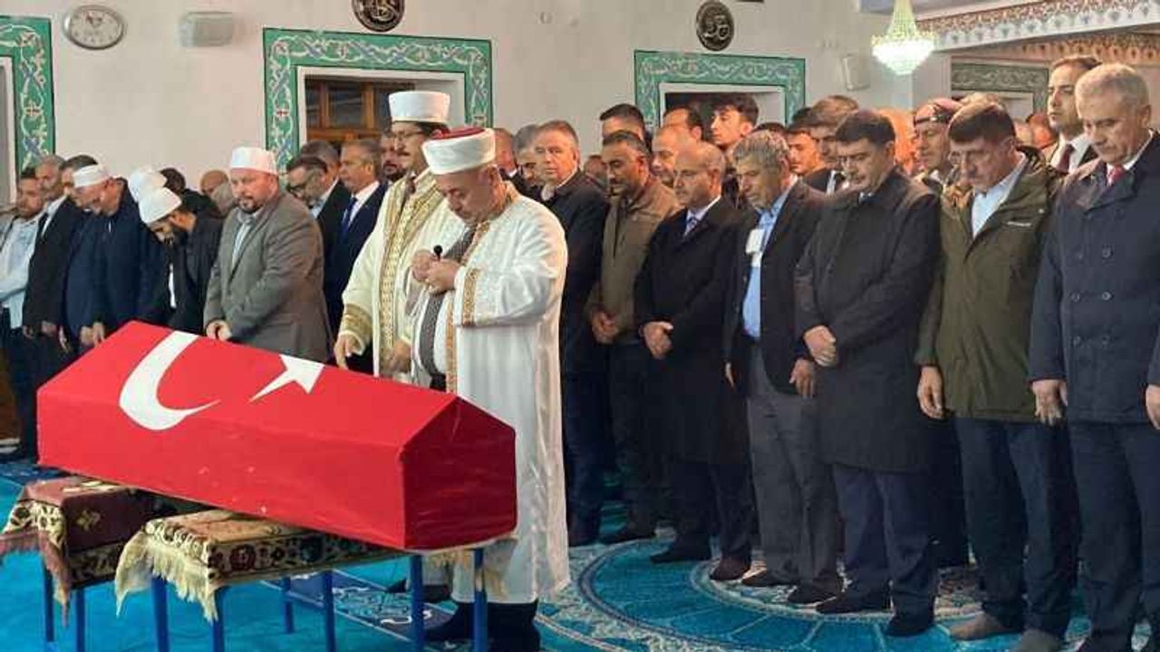 Ankaralı Şehit polis memuru Cihat Ermiş'in cenazesi, Haymana'da defnedildi