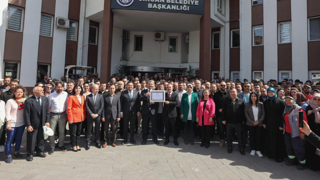 Sincan Belediye Başkanı Murat Ercan mazbatasını aldı!