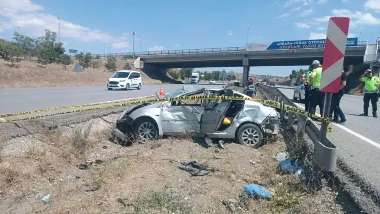 Ankara'da Feci Kaza: Sürücü Hayatını Kaybetti Ailesi Yaralandı