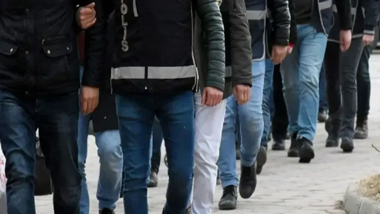 81 İlde Eş Zamanlı Yapılan Çember-23 Operasyonlarında 4 bin 139 Şahıs Yakalandı!