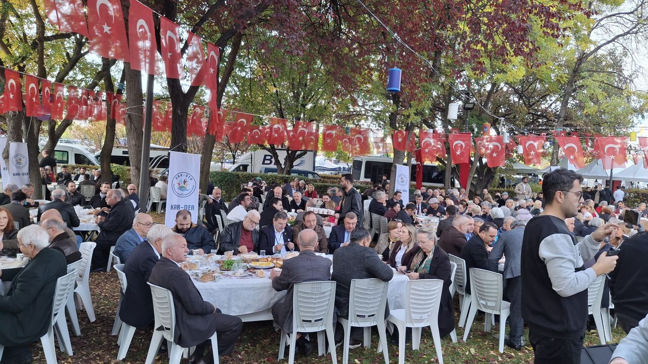 Karadeniz rüzgârı Ankara'da esti: KAR-DER kahvaltısında birlik