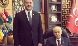 Baki Ersoy, MHP'ye üye oldu
