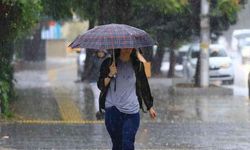 Meteorolojiden 60 ile uyarı! Kuvvetli yağış ve fırtına geliyor