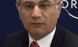 Efkan Ala kimdir? kaç yaşında? nereli? siyasi kariyeri?