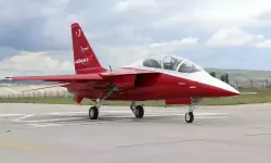  Hürjet, iki pilotlu ilk test uçuşunu gerçekleştirdi