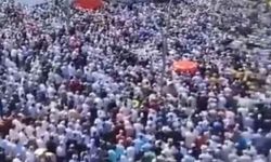Menzil Şeyhi Seyyid Abdulbaki El Hüseyni'nin cenaze namazında mahşeri kalabalık! kilometrelerce araç kuyruğu oluştu