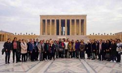 Tarsuslu kadınlar Anıtkabir'i ziyaret ettiler