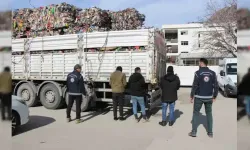 Van'dan Ankara'ya gelen çöp yığılı TIR'ın içinden bakın ne çıktı!