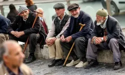 AK Parti En Düşük Emekli Maaşına Yapılacak Zam İle İlgili Tarih Verdi!