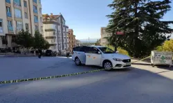 Ankara Dikmen'de Seyir Halindeki Araca Kurşun Yağdı!