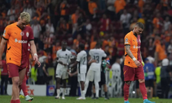  Galatasaray’da Young Boys Yenilgisi Sonrası Yönetimden İstifalar Peş Peşe Geldi