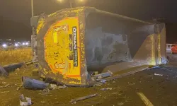Ankara Çevre Yolu’nda Feci Kaza: Kontrolden Çıkan Tır Devrildi!