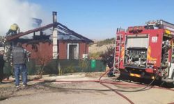 Ankara'da Evi Yanan Kadın Fenalık Geçirdi