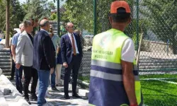 Etimesgut’ta parklar yenileniyor: Başkan Beşikçioğlu sahada