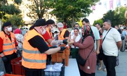 Yenimahalle’de aşure lokmasıyla birlik mesajı verildi
