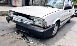 Ankara'da minibüs sürücüsü 4 araca çarptı