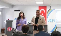 Keçiören’de geleceğin liderleri yetişiyor: AI4Youth projesi başladı