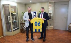 Etimesgut Spor’dan Mehmet Yiğiner’e ziyaret