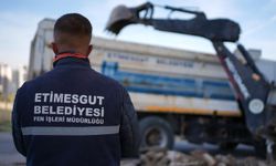 Etimesgut’un yolları yenileniyor: Belediye ekipleri sahada