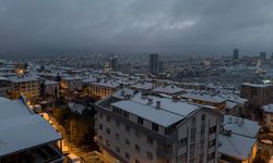 Ankara'nın yüksek bölgelerinde kar etkili oldu