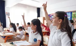 Okullarda Yapay Zeka Dönemi: Saldırıları Önlemek İçin Dijital ve Fiziki Kalkan Geliyor