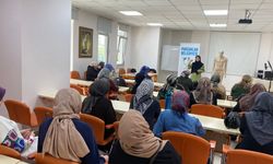 Pursaklar'da Nesilden Nesile Uzanan Güçlü Bağ: Anne ve Kız