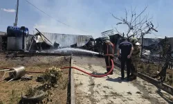 Ankara'da 3 Ev Alevlere Teslim Oldu! Evler Kullanılamaz Hale Geldi