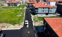 Sincan'da Yoğun Asfalt Mesaisi: 2026’da 15 Mahallede 202 Bin Metrekarelik Alan Asfaltlandı
