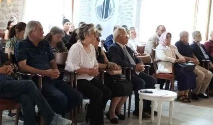 Kızılelma Kadın Çocuk Gençlik Derneği Cumhuriyet'in 100. yılında 1. yaşını kutladı