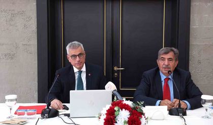 Bakan Memişoğlu: 'Türkiye'de 13 ile 17 yaş arasındaki nüfusun yüzde 30'u sigara kullanıyor'
