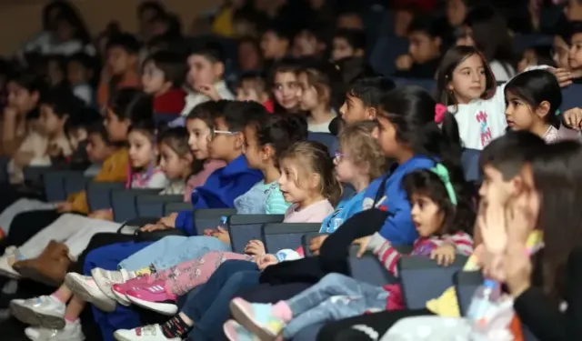 Yenimahalle'de Çocuk Tiyatro Festivali Başladı