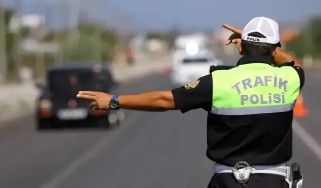 Ankara Emniyet Müdürlüğü duyurdu: Yarın bu yollar trafiğe kapatılacak