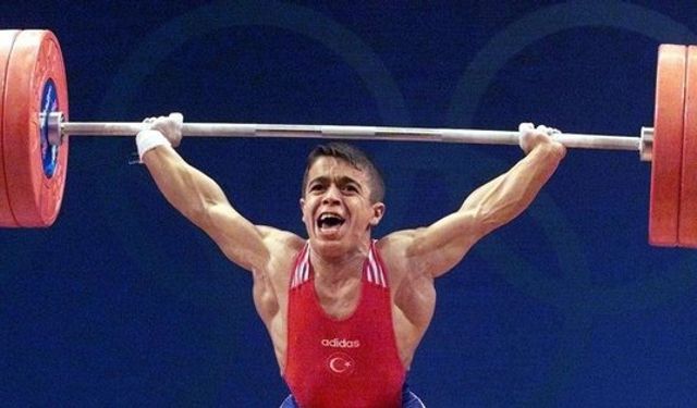 Keçiören Belediyesi'nden milli sporcu Halil Mutlu ile büyük spor atılımı