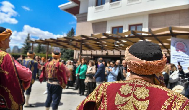 Kent Konseyi'nde Ankara’nın çiğdem pilavı ile şenlenen bahar buluşması