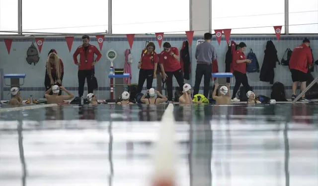 Özel Sporcular Yüzme Milli Takımı zirveye göz dikti