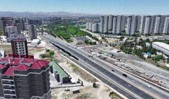 Ankara'da FSM Bulvarı Eryaman 2. Bağlantı Kavşağı ve Bağdat Caddesi Kavşakları hizmete açıldı