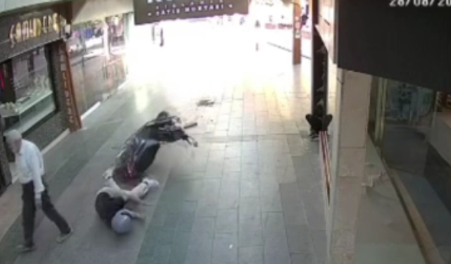 Ankara'da kaza! Motosiklet sürücüsü metrelerce havalandı