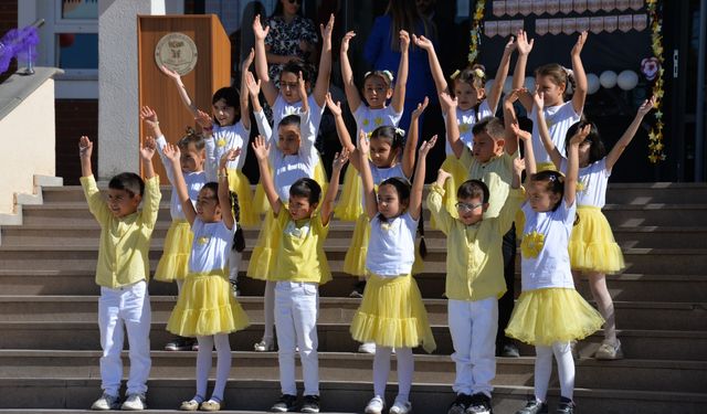 Kahramankazan’da minik öğrenciler İlköğretim Haftasını coşkuyla kutladı