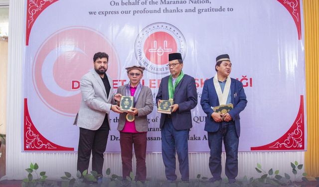 TDV’den Moro Müslümanlarına Maranao dilinde Kur’an-ı Kerim hediyesi