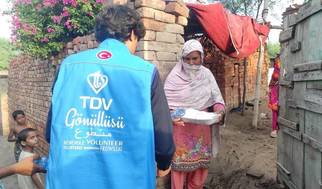 TDV, Pakistan’daki selzedelere umut oluyor