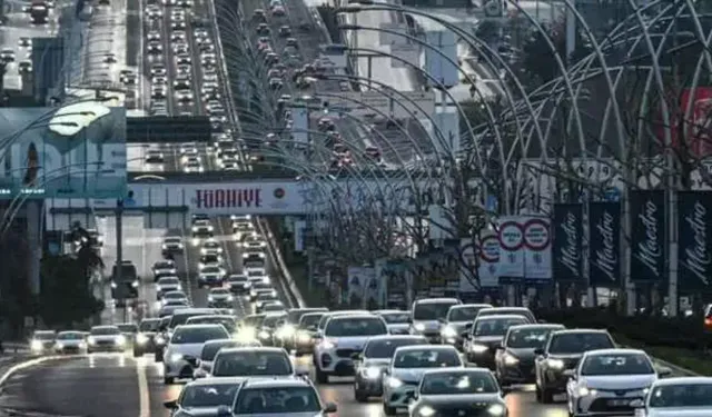Ankara trafiği sınır tanımıyor: Yaklaşık 3 milyon araç yollarda!