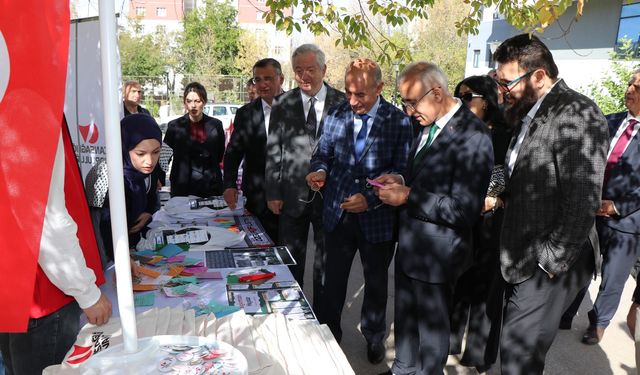 Yüksek İhtisas Üniversitesi’nde “Gazze ile Dayanışma Haftası” etkinlikleri düzenlendi