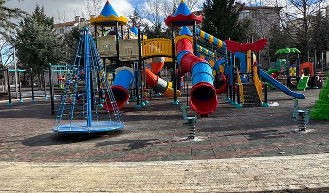 Pursaklar’da Turgut Özal Parkı yepyeni yüzüyle hizmette