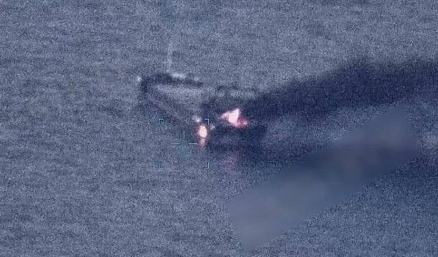 Karadeniz'de Türklerin Bulunduğu Gemiye Dron Saldırısı: Yaralılar Var