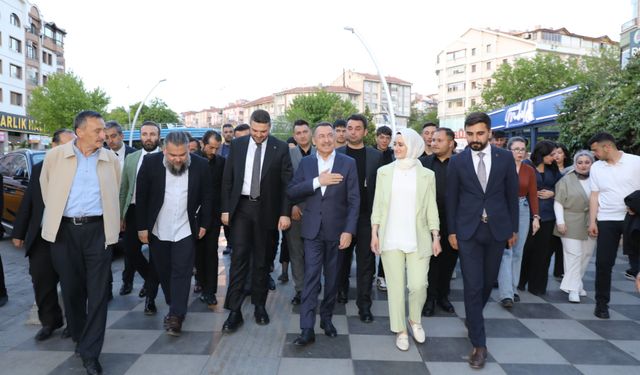 Fuat Oktay Keçiören'de Teşkilat Ve Gençlerle Buluştu